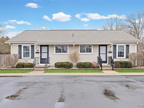 2960 Roundtree Boulevard, Ypsilanti Twp, MI 48197