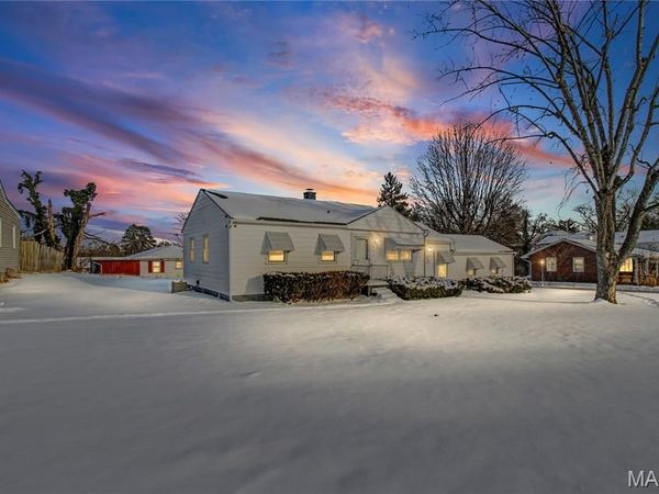 202 Sunshine Drive, Festus, MO 63028