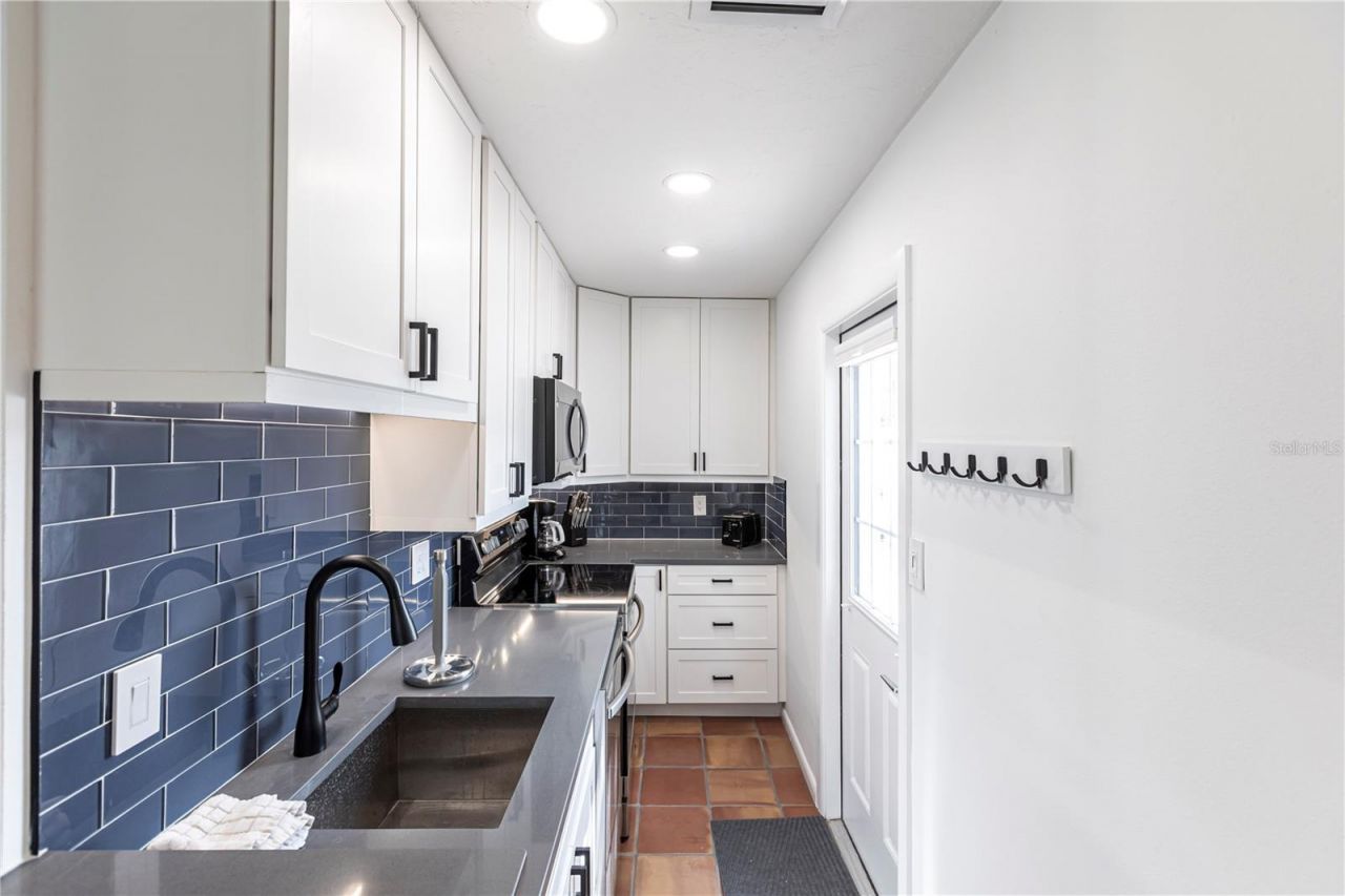 6020 Midnight Pass Road, Unit 48, Sarasota, FL 34242 Photo