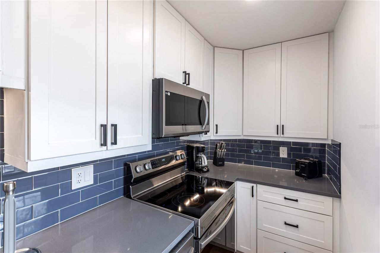 6020 Midnight Pass Road, Unit 48, Sarasota, FL 34242 Photo