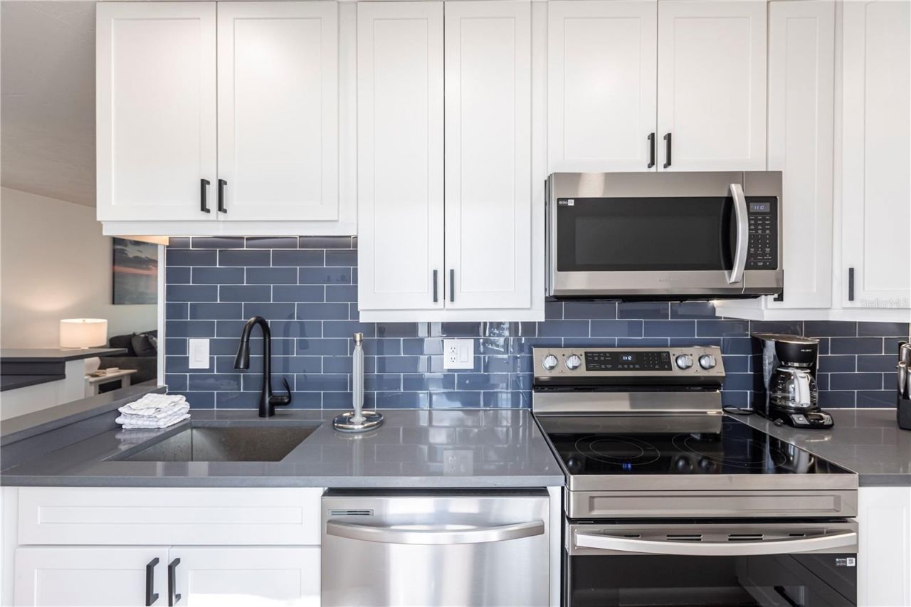 6020 Midnight Pass Road, Unit 48, Sarasota, FL 34242 Photo