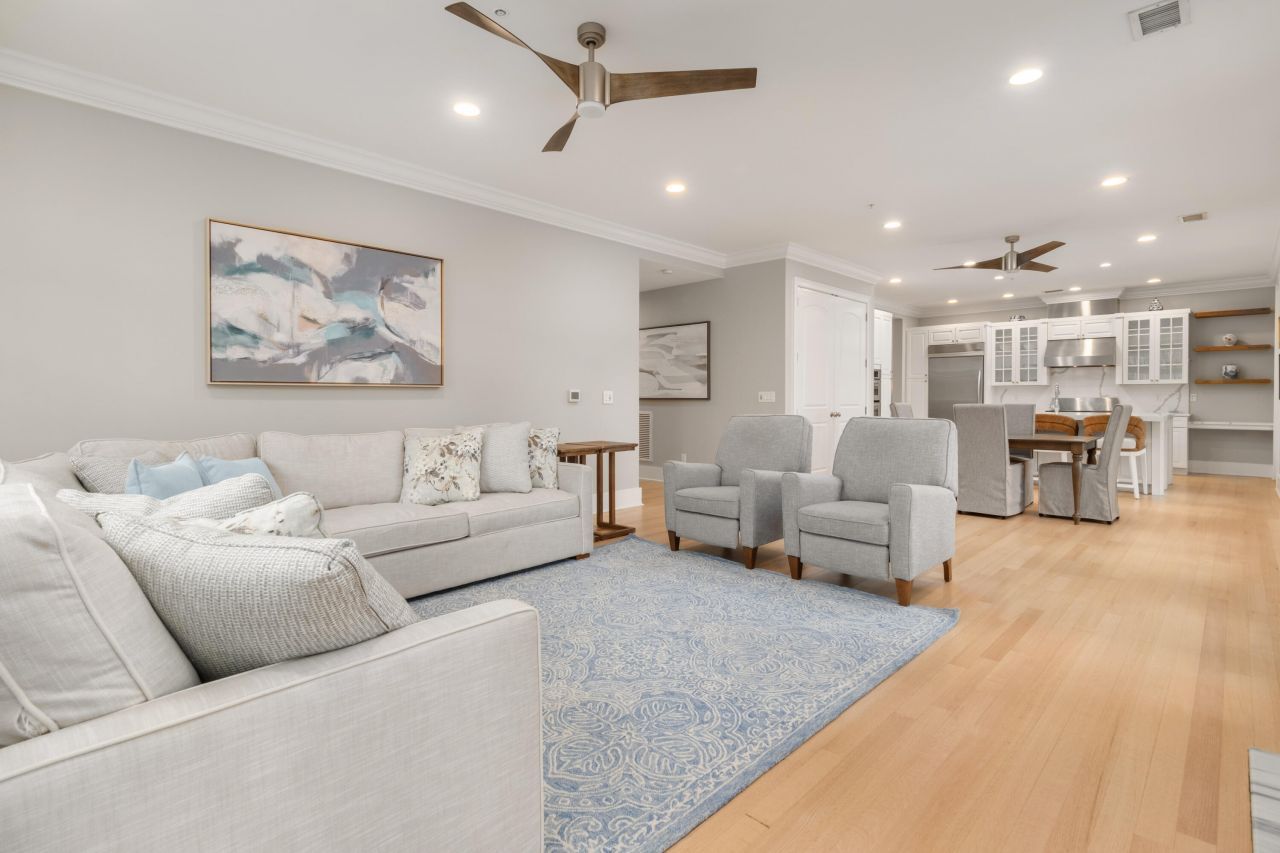 144 Fairbanks Oak Alley Photo 27