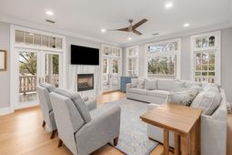 144 Fairbanks Oak Alley photo 4