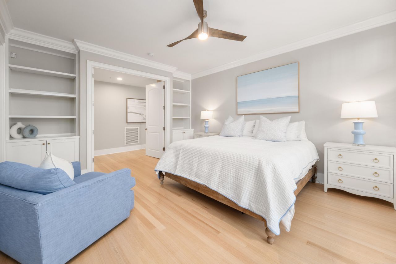 144 Fairbanks Oak Alley Photo 34