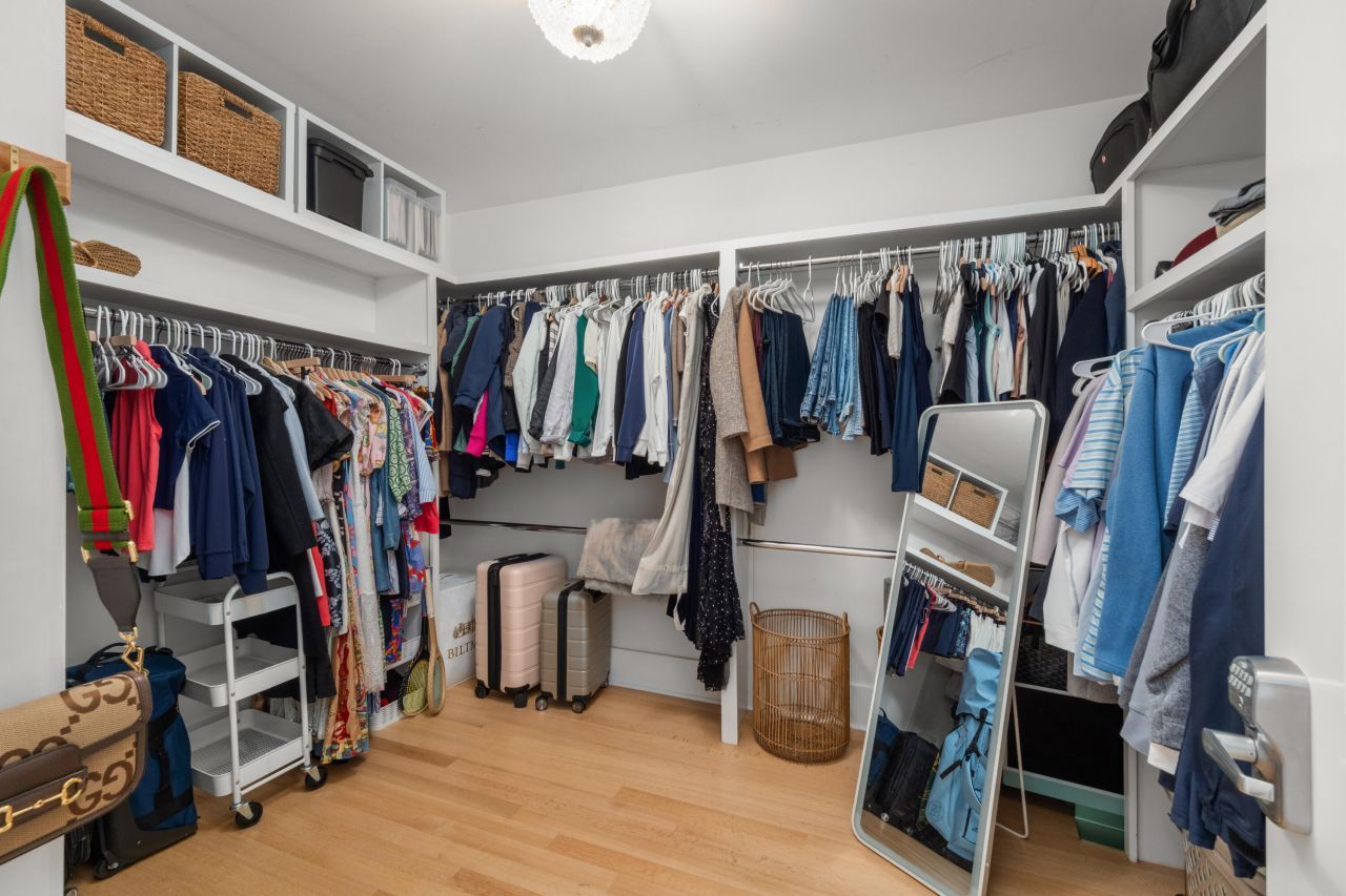 144 Fairbanks Oak Alley Photo 35