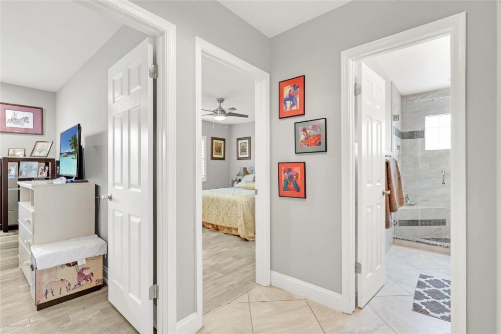 8324 NW 80th St, Tamarac, FL 33321 Photo