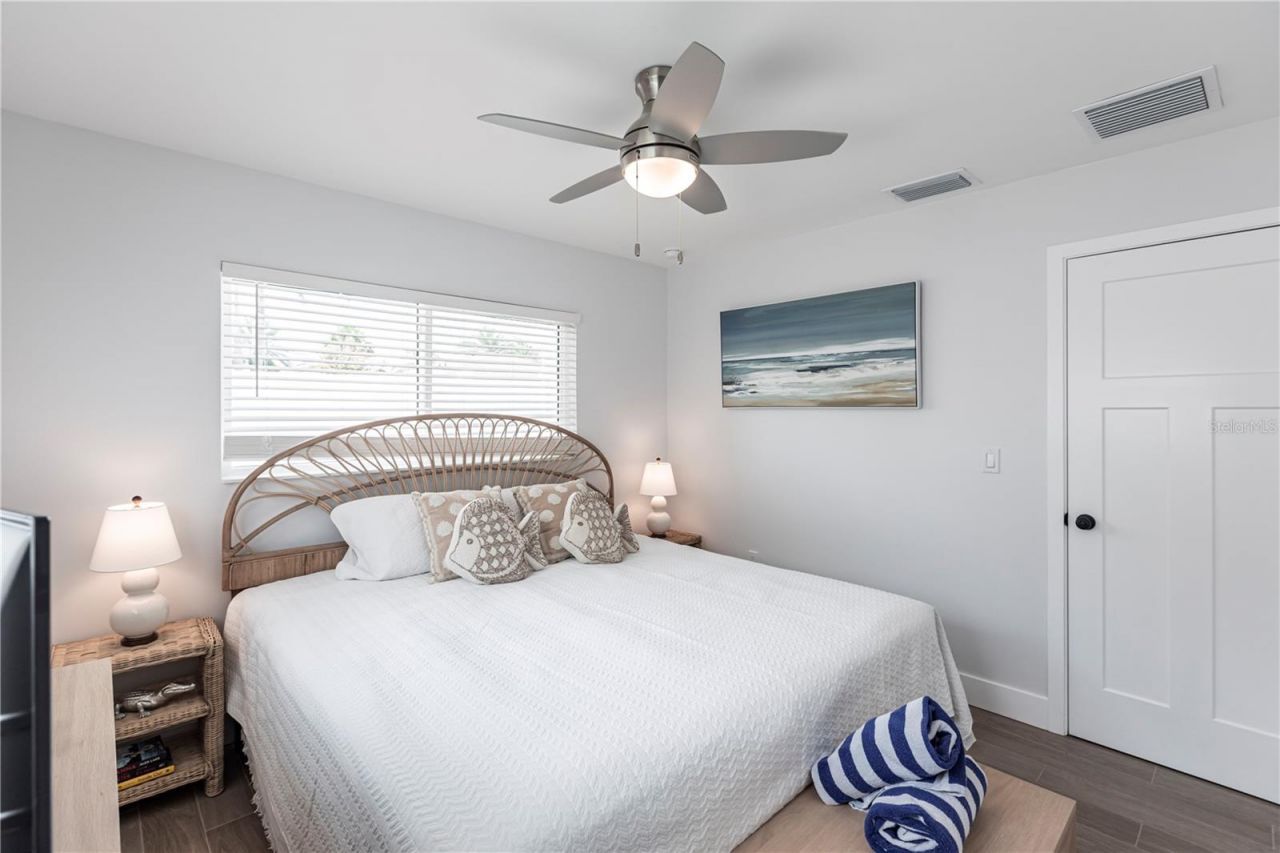 6020 Midnight Pass Road, Unit 27, Sarasota, FL 34242 Photo