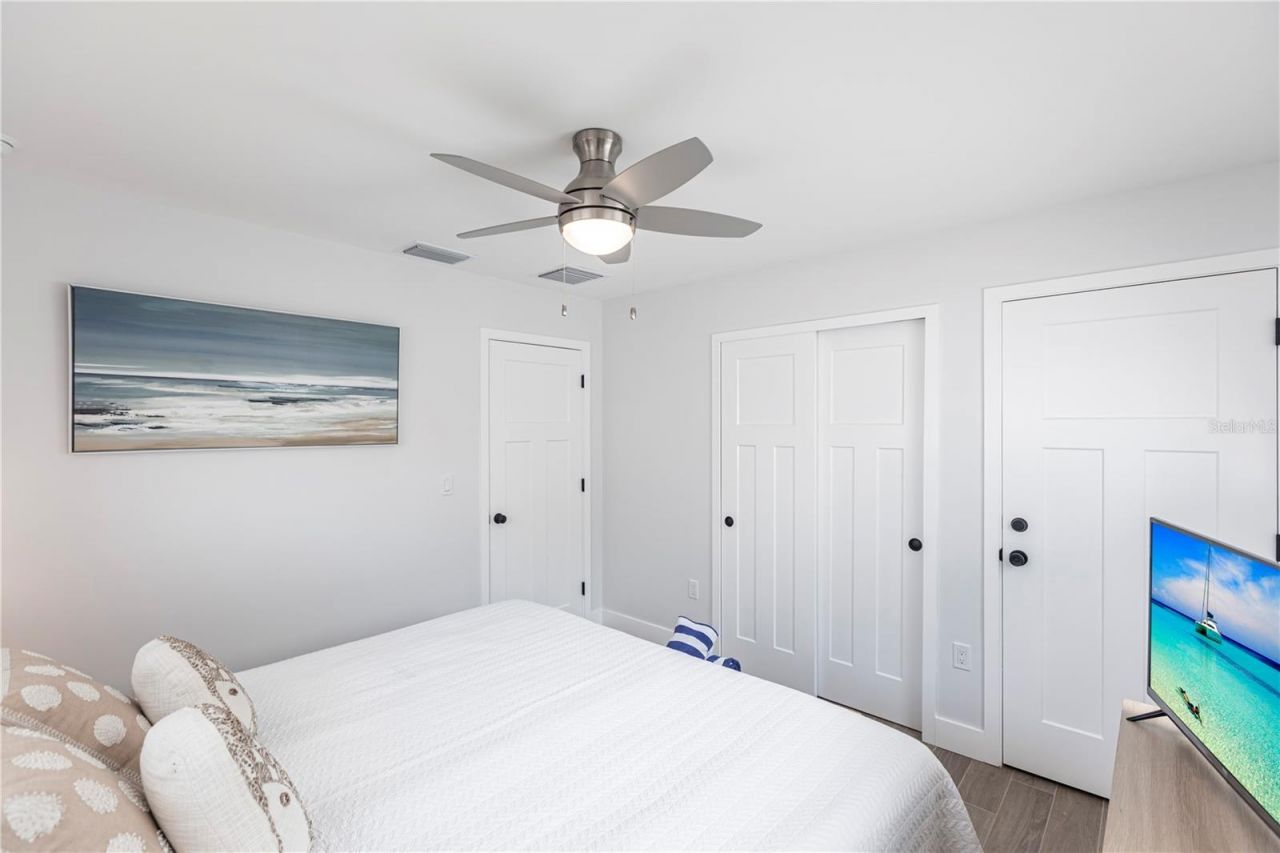 6020 Midnight Pass Road, Unit 27, Sarasota, FL 34242 Photo