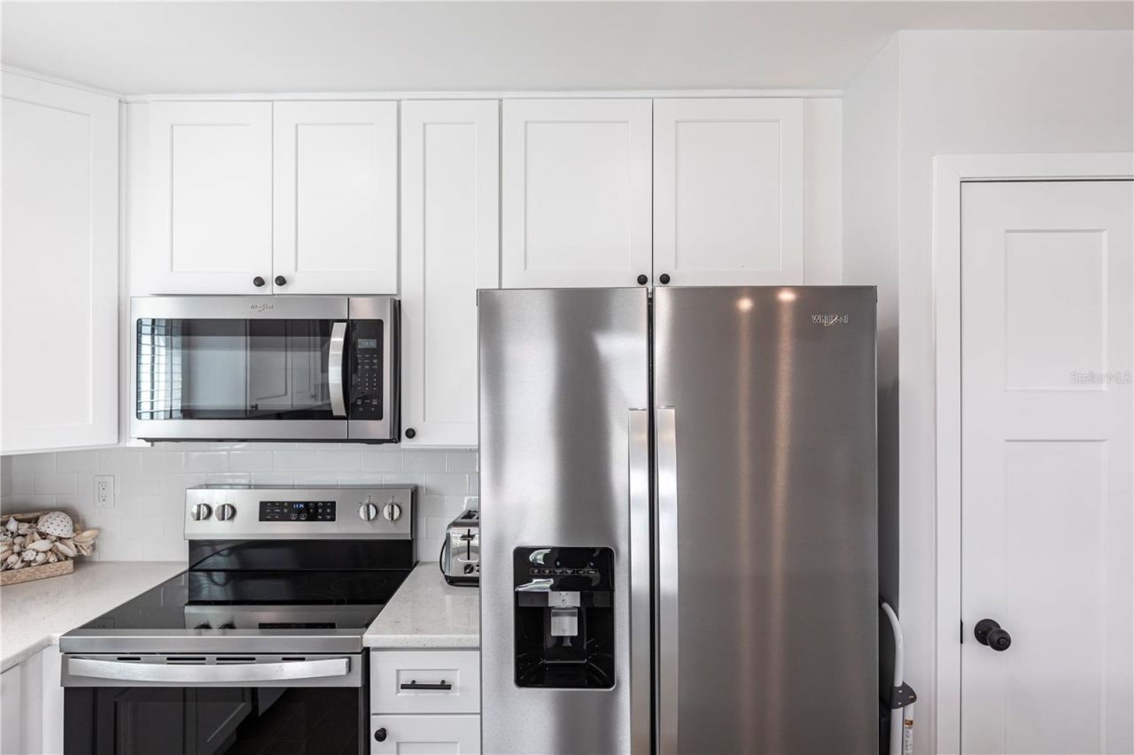 6020 Midnight Pass Road, Unit 27, Sarasota, FL 34242 Photo