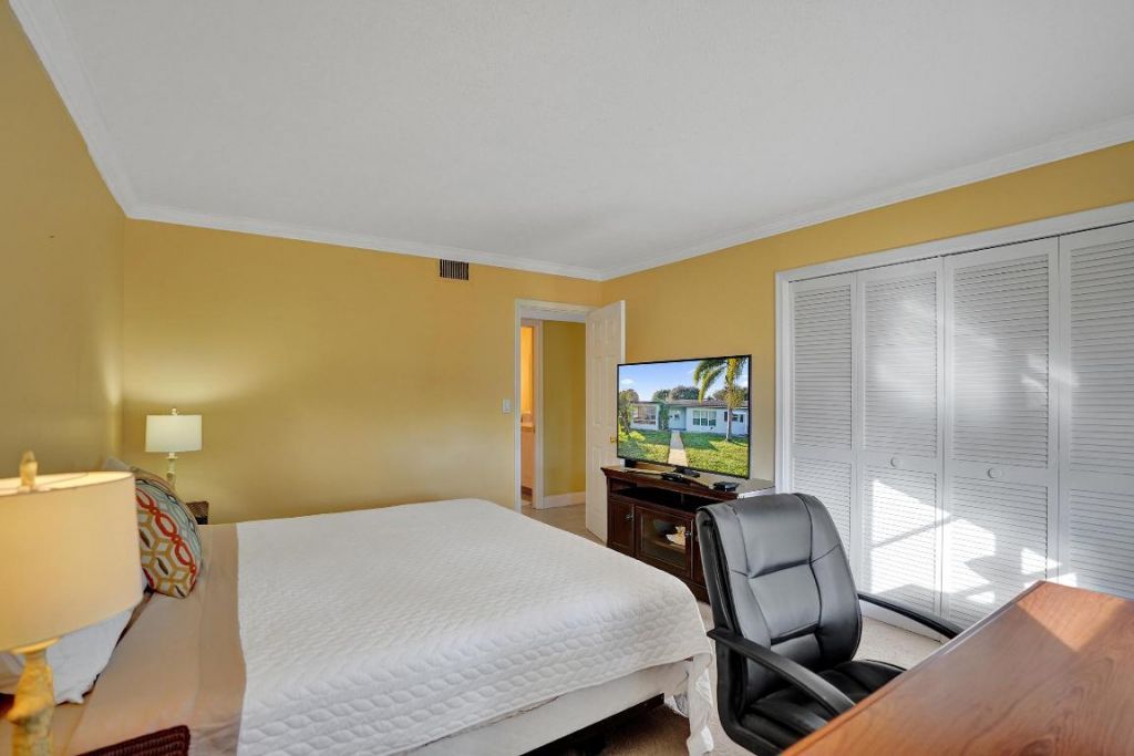 515 High Point Drive, Unit A, Delray Beach, FL 33445 Photo