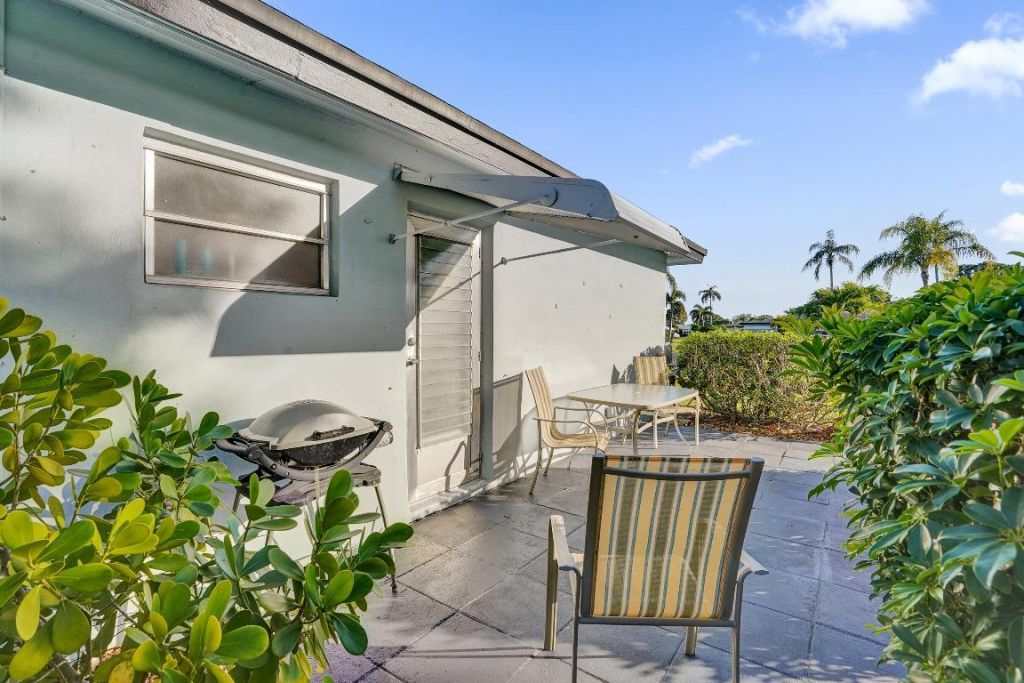 515 High Point Drive, Unit A, Delray Beach, FL 33445 Photo