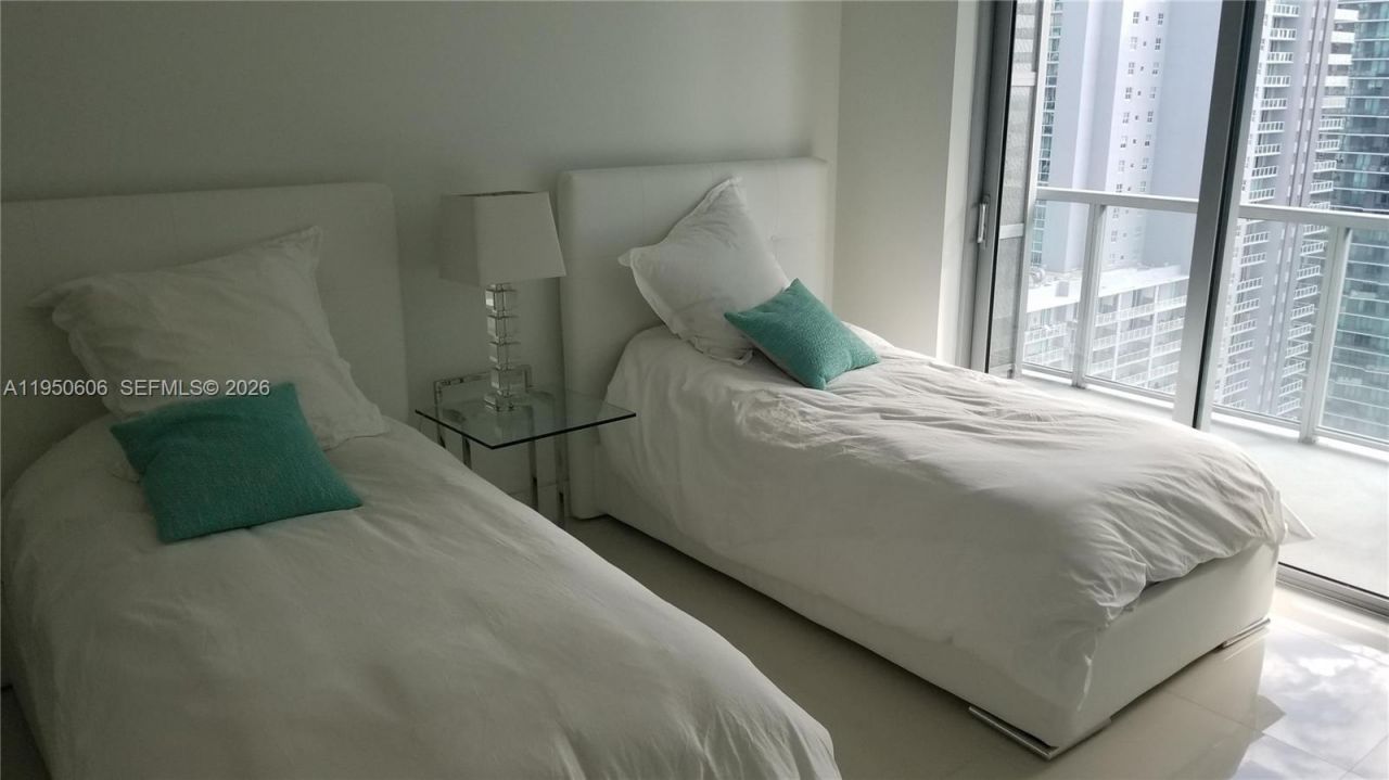 1111 SW 1st Ave , Unit 3516-N, Miami, FL 33130 Photo