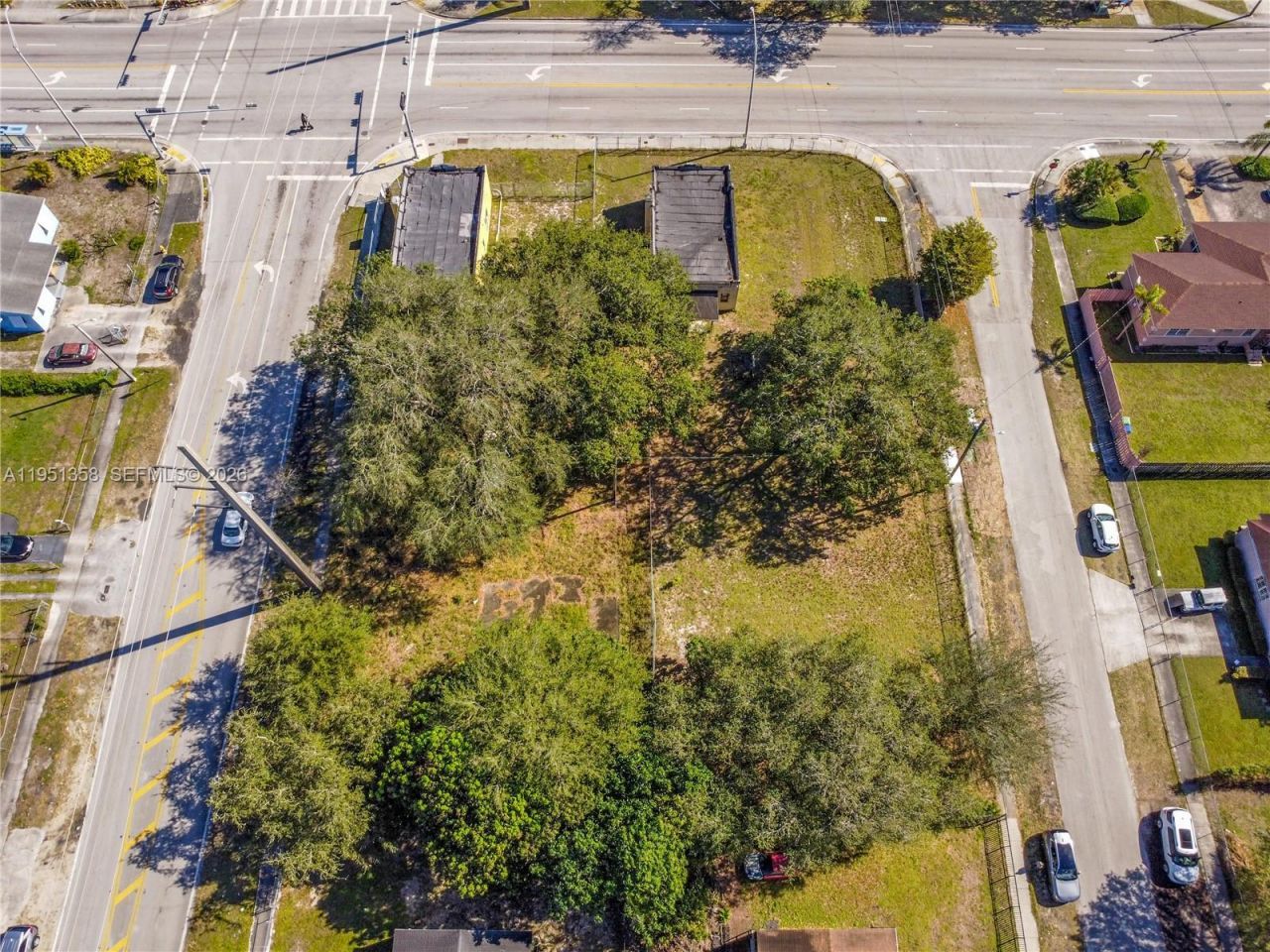 8620 NW 17th Ave, Miami, FL 33147 Photo