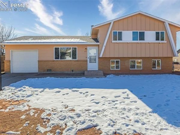 4527 Frost Drive, Colorado Springs, CO 80916
