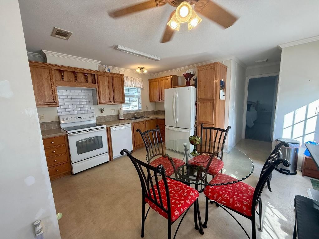 8964 Pine Street, Boynton Beach, FL 33436 Photo