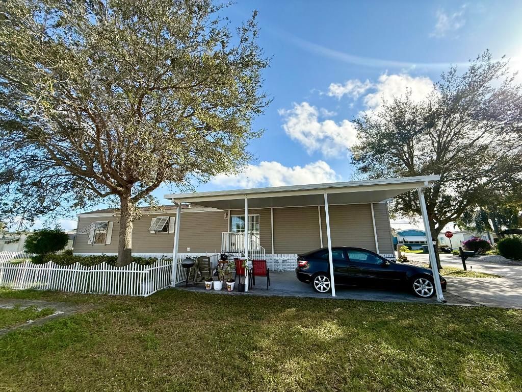 8964 Pine Street, Boynton Beach, FL 33436 Photo