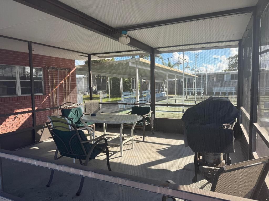 8964 Pine Street, Boynton Beach, FL 33436 Photo