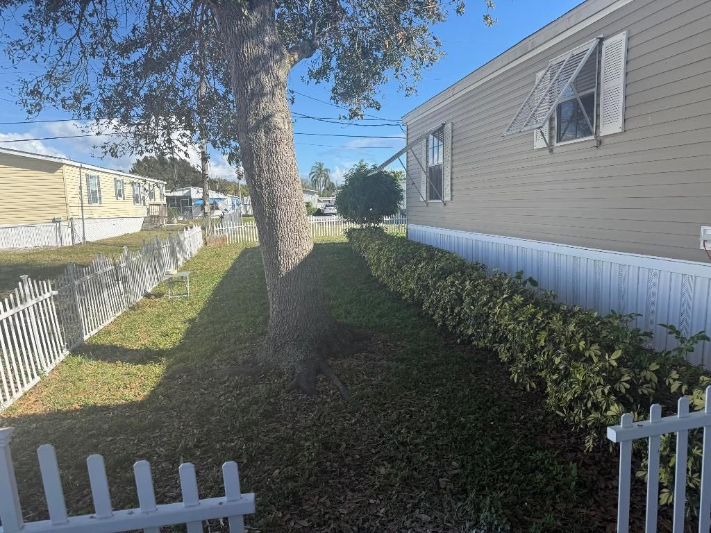 8964 Pine Street, Boynton Beach, FL 33436 Photo