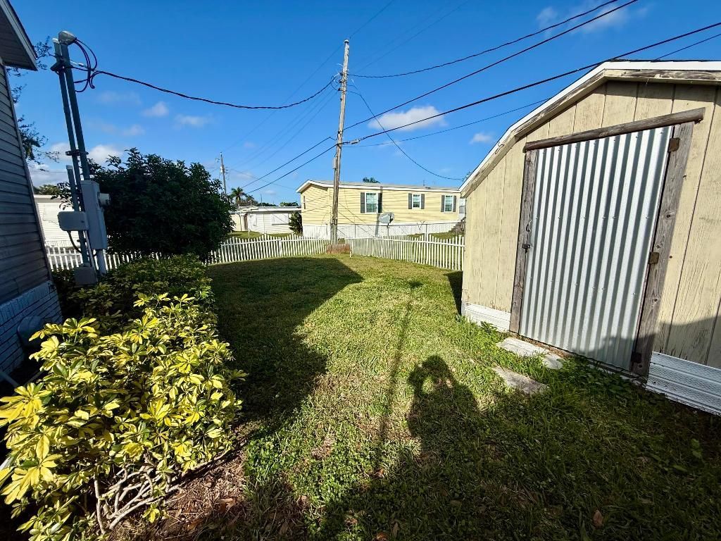 8964 Pine Street, Boynton Beach, FL 33436 Photo