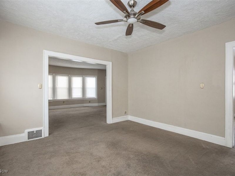 1526 Eddington Road, Cleveland, OH 44118 Photo 11