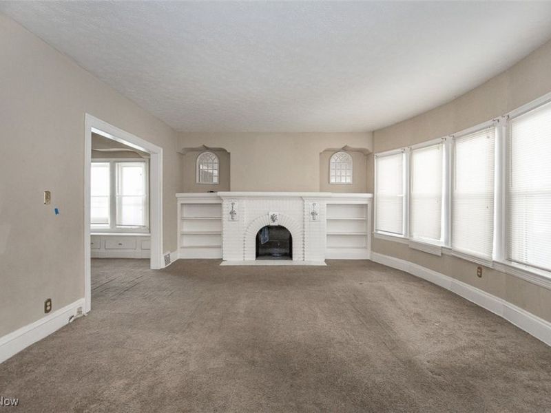 1526 Eddington Road, Cleveland, OH 44118 Photo 2