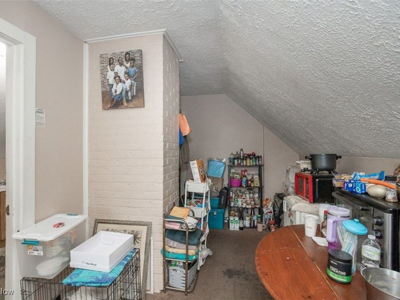 1526 Eddington Road, Cleveland, OH 44118 Photo 39