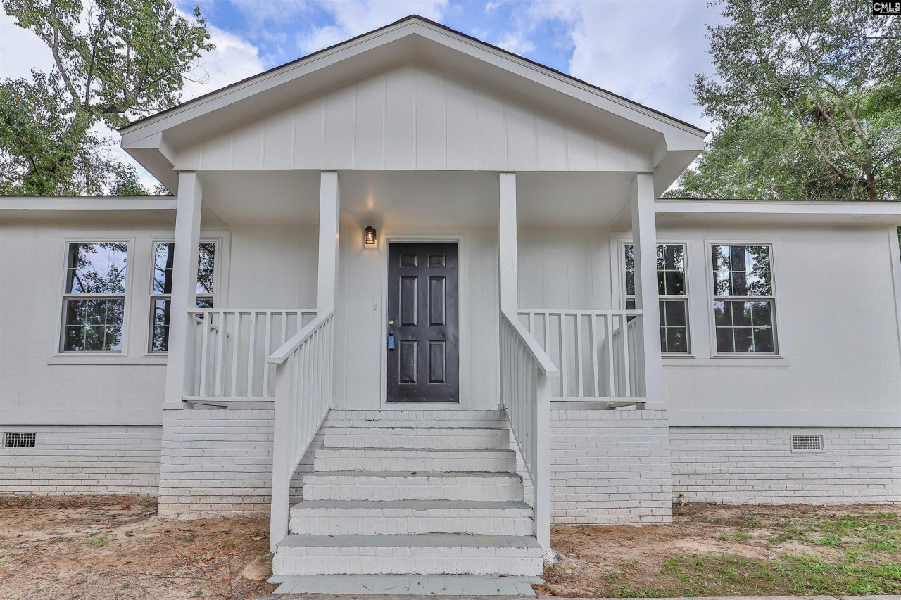 91 Riverview Court  Photo 4