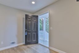 91 Riverview Court  photo 4