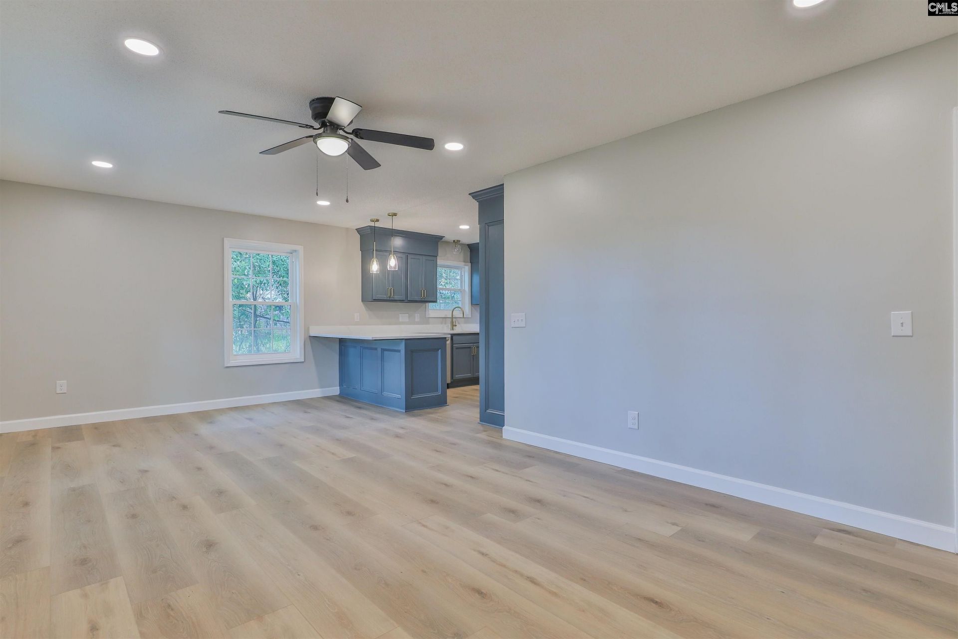 91 Riverview Court Photo 8