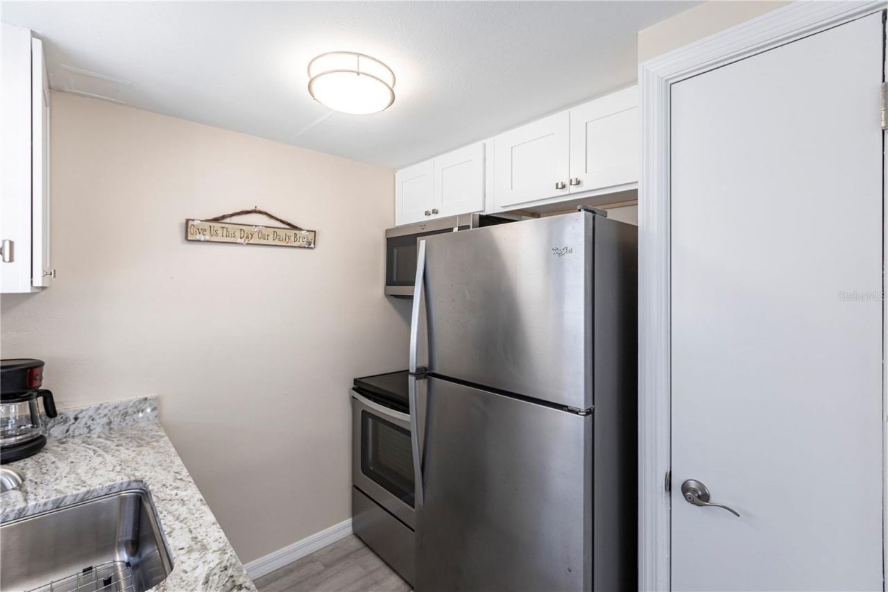 6020 Midnight Pass Road, Unit 50, Sarasota, FL 34242 Photo