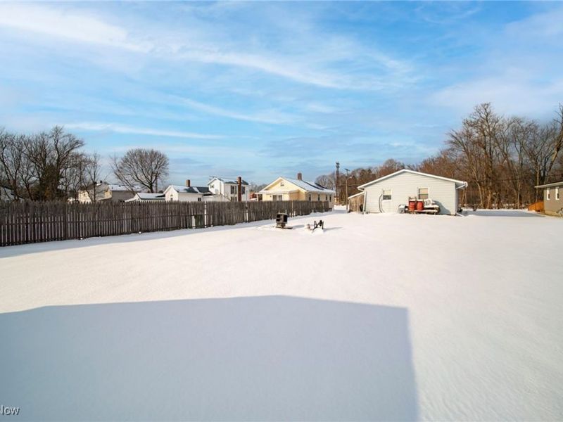 88 Leslie Street, Geneva, OH 44041 Photo 11