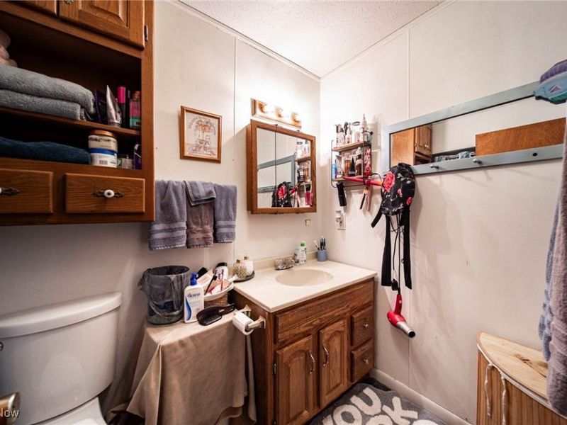 88 Leslie Street, Geneva, OH 44041 Photo 21