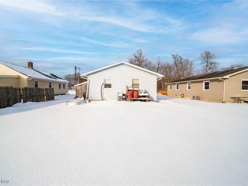 88 Leslie Street, Geneva, OH 44041 Photo 8