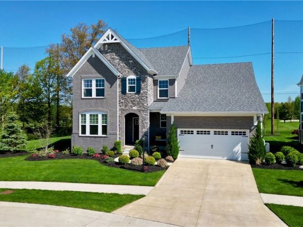 33452 St Marie Court, Avon, OH 44011