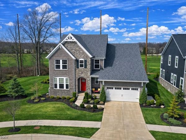 33452 St Marie Court, Avon, OH 44011