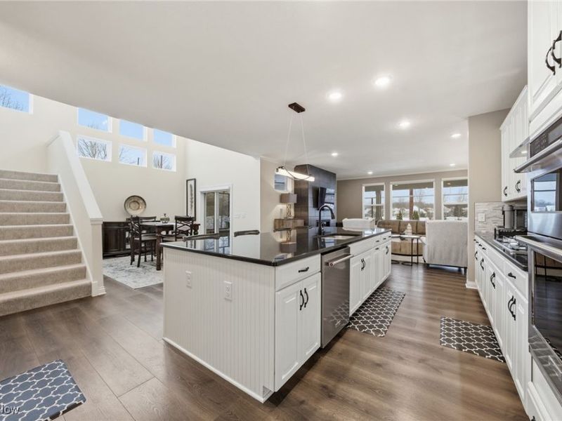 33452 St Marie Court, Avon, OH 44011 Photo 9