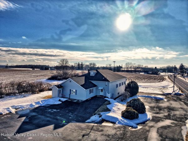 2400 U.S. 9, Hudson, NY 12534