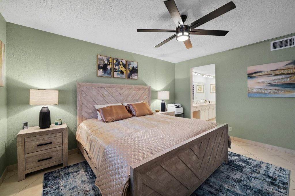 3990 NW 42nd Avenue, Unit 305, Lauderdale Lakes, FL 33319 Photo