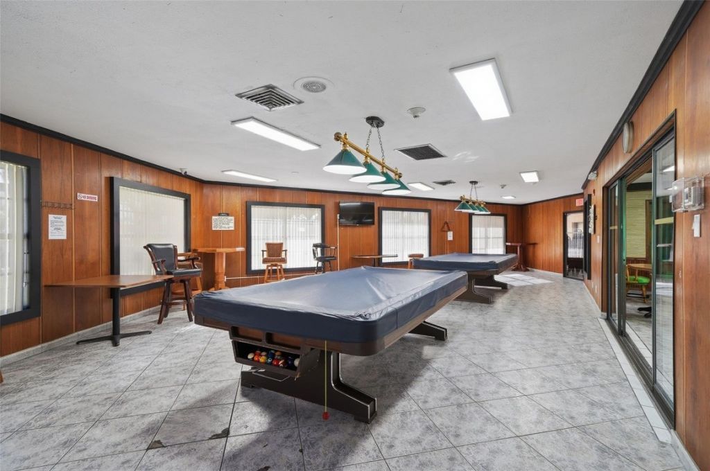 3990 NW 42nd Avenue, Unit 305, Lauderdale Lakes, FL 33319 Photo