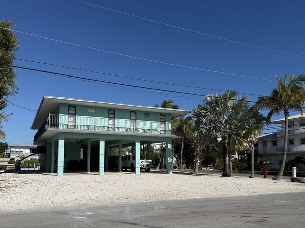 887 Bay Drive, Summerland, FL 33042