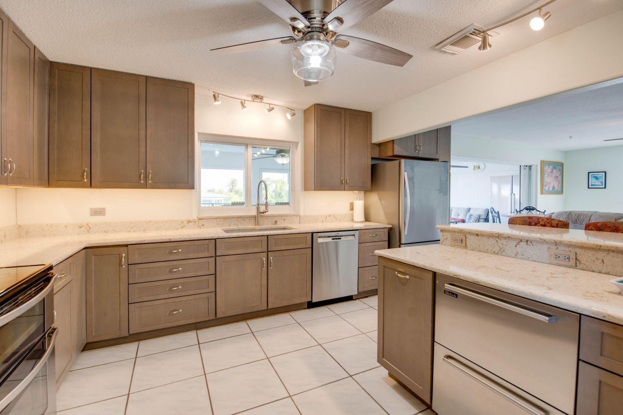 887 Bay Drive, Summerland Key, FL 33042 Photo