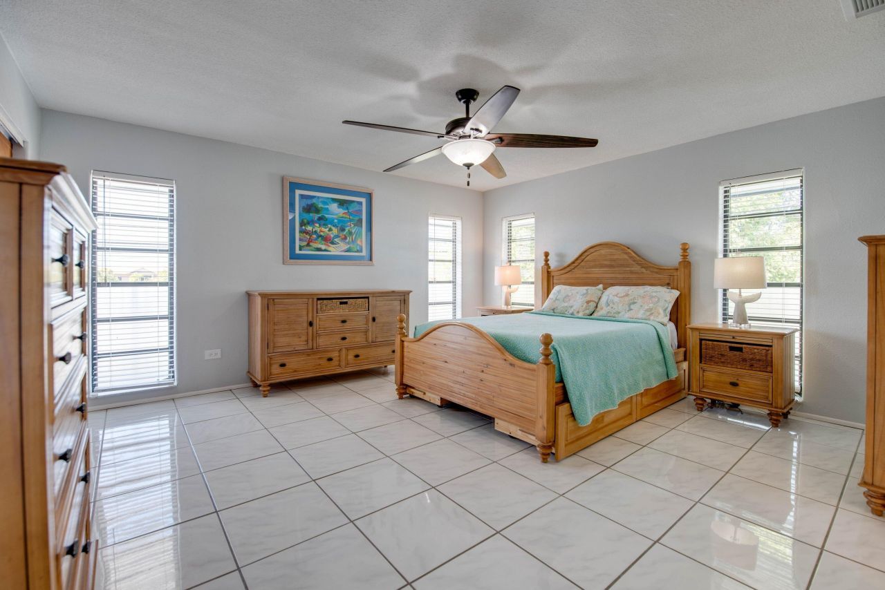 887 Bay Drive, Summerland Key, FL 33042 Photo