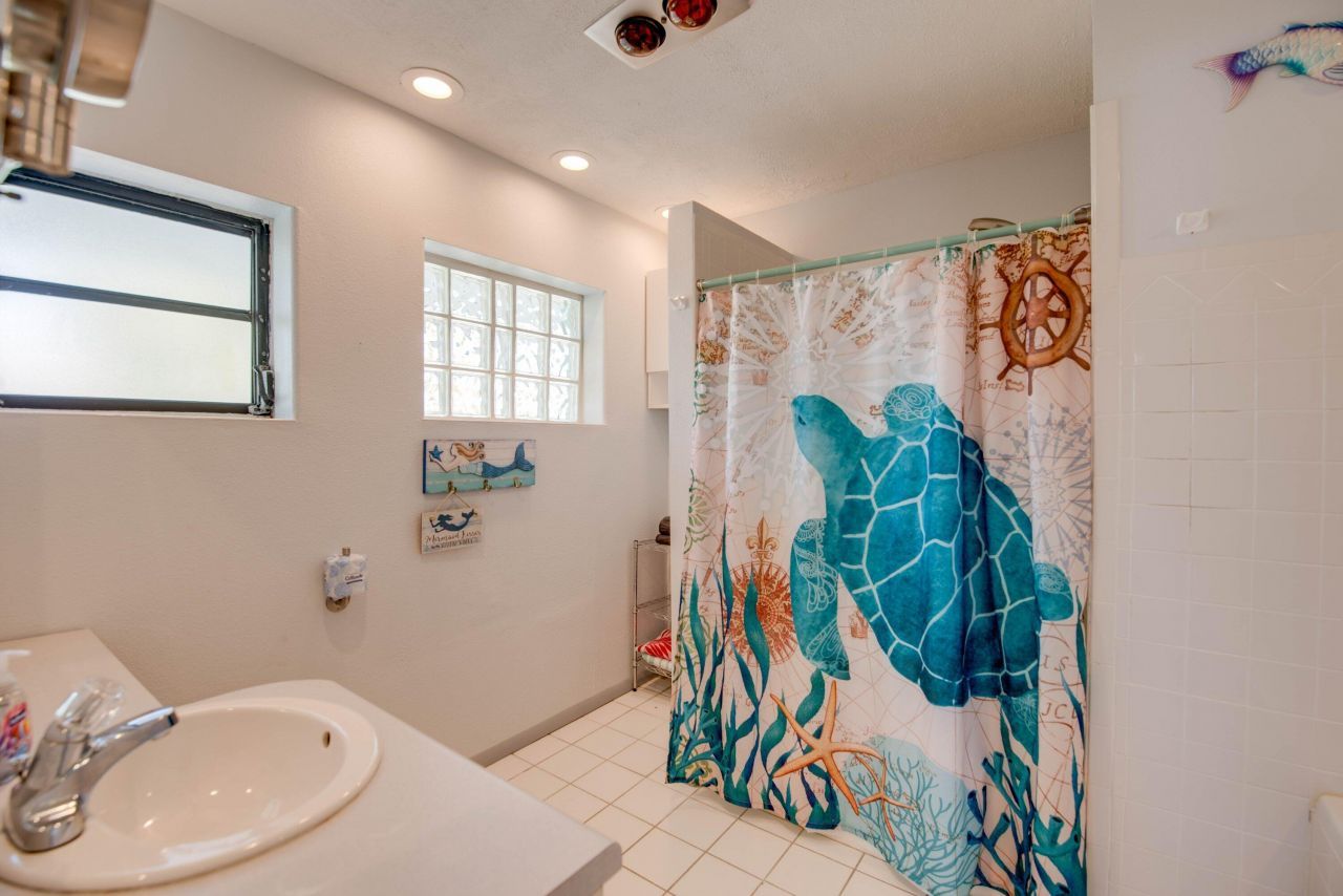 887 Bay Drive, Summerland Key, FL 33042 Photo