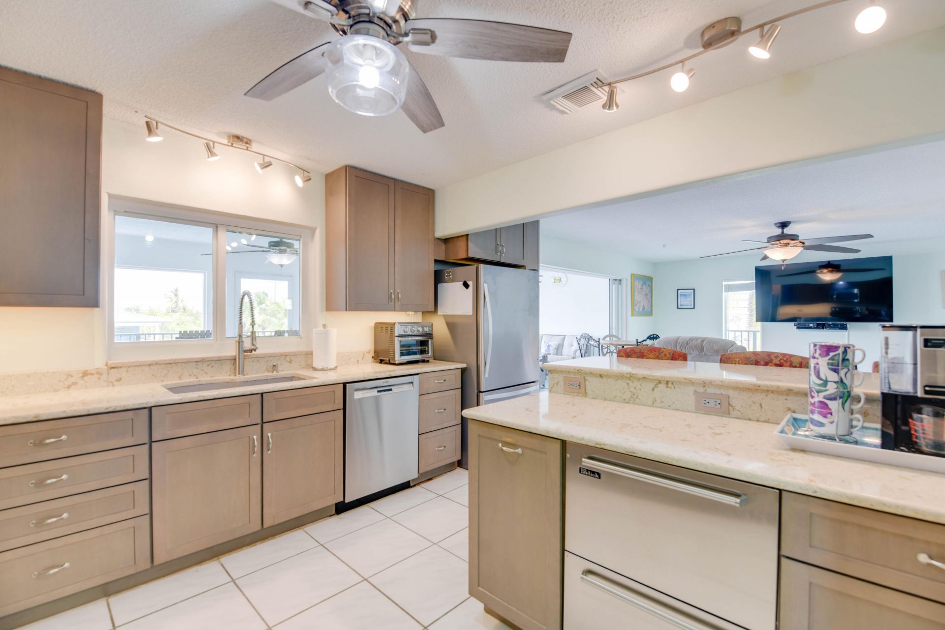 887 Bay Drive, Summerland Key, FL 33042 Photo