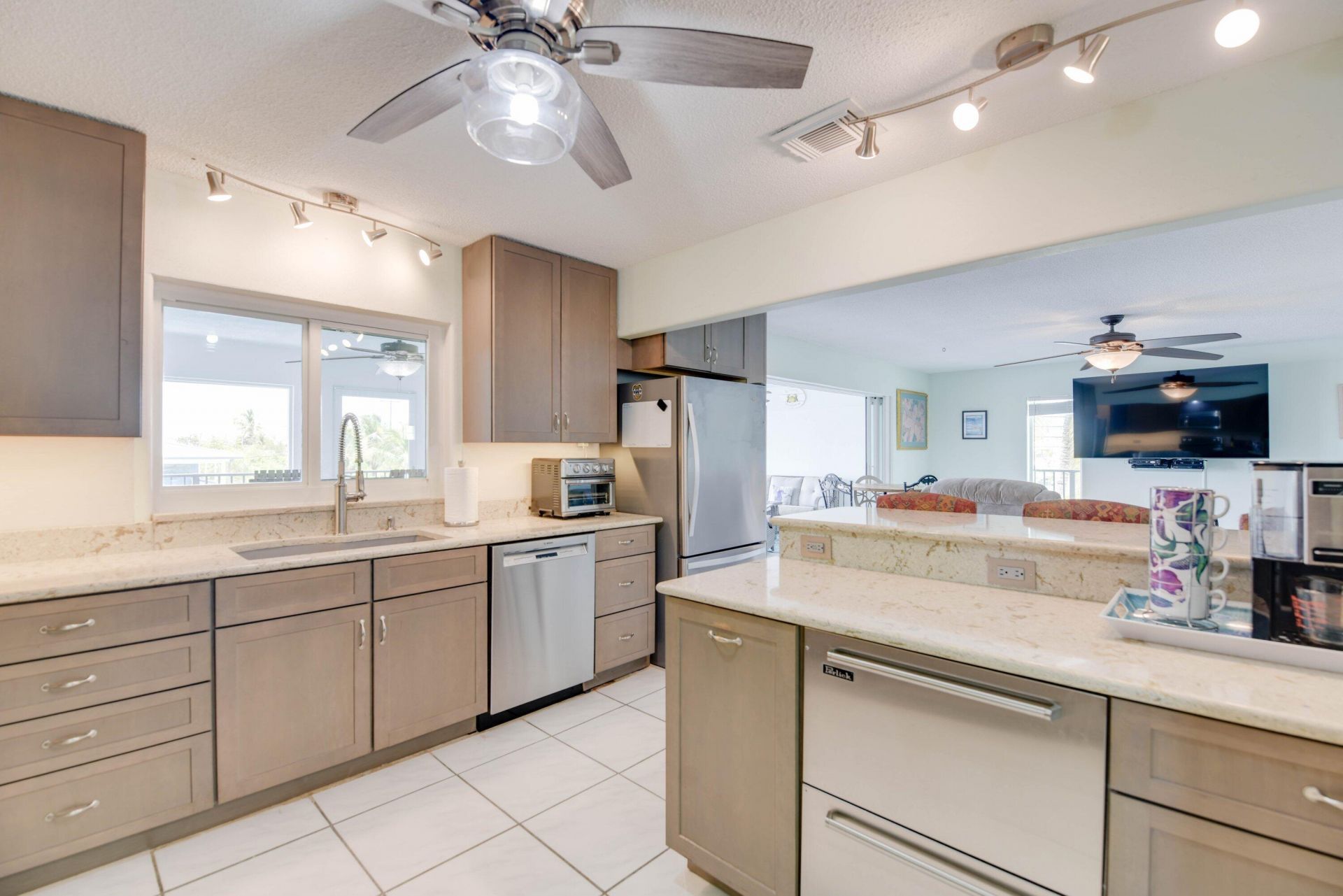 887 Bay Drive, Summerland Key, FL 33042 Photo