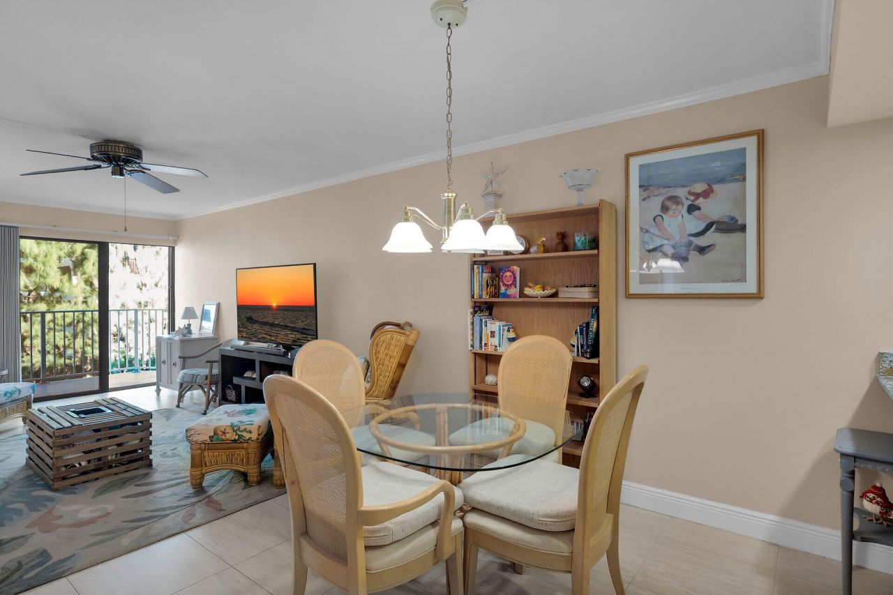 201 E Ocean Drive, Unit 1-211, Key Colony, FL 33051 Photo
