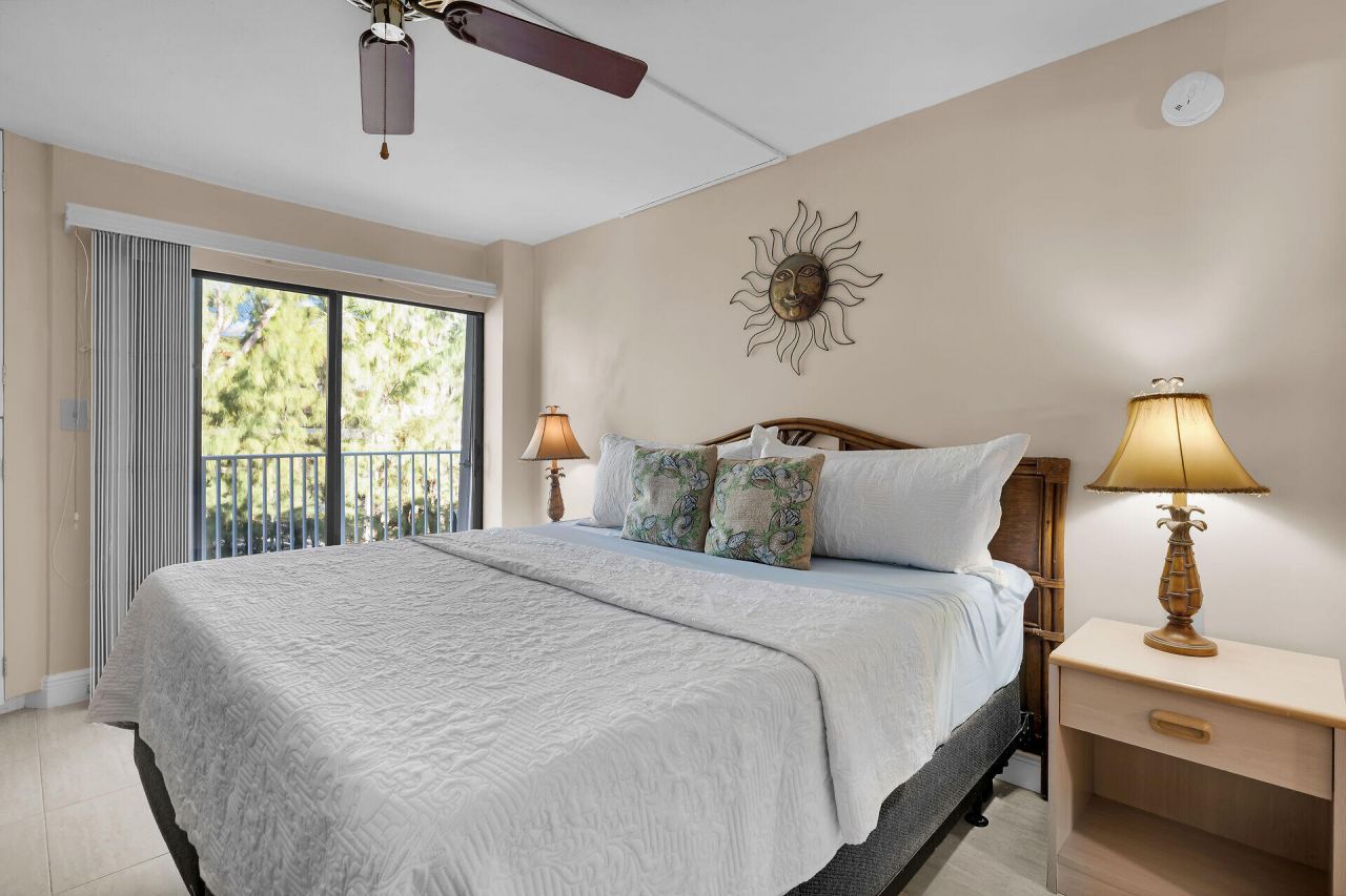 201 E Ocean Drive, Unit 1-211, Key Colony, FL 33051 Photo