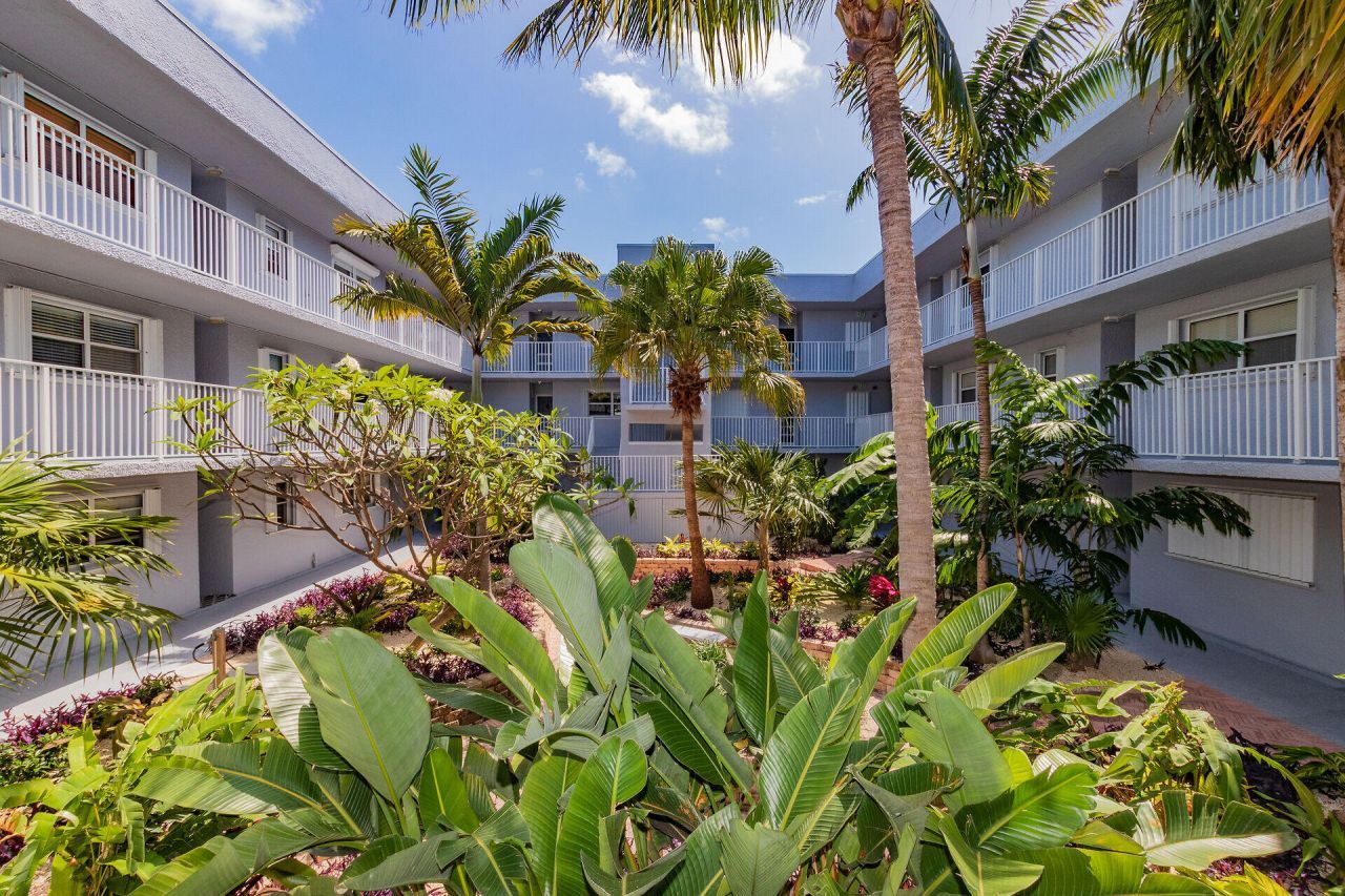 201 E Ocean Drive, Unit 1-211, Key Colony, FL 33051 Photo