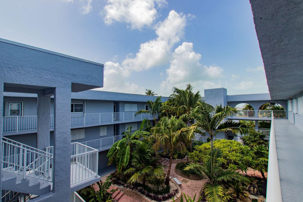 201 E Ocean Drive, Unit 1-211, Key Colony, FL 33051 Photo