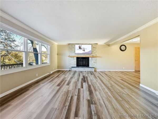 160 Bridgeview Road , Camdenton, MO 65020